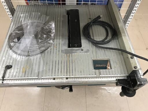 【引取限定】ﾏｷﾀ　2703　丸のこ盤うるま市田場】