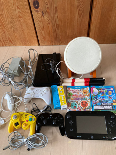 wiiu 32GB 本体＋コントローラ5個＋ソフト2点