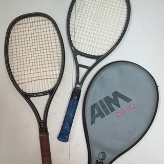 テニスラケット2本　アシックス　ヨネックス