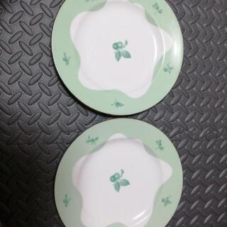 皿2枚　緑