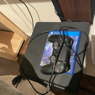 ps4とソフト2つ
