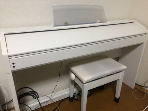 電子ピアノ（CASIO Privia）