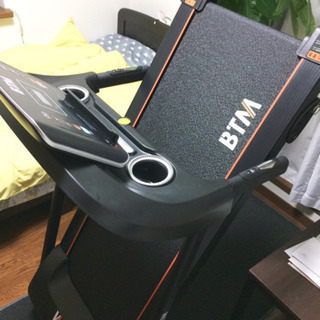 BTM ランニング マシン 新品   折りたたみ式