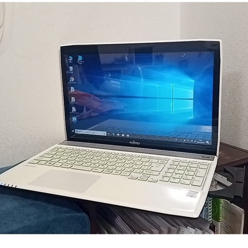 爆速SSD480G☆4世代CORE‐I7☆メモリ8G☆ブルーレイ☆カメラ搭載 東芝白