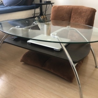 ニトリ・ガラス製ローテーブル