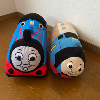 トーマスクッション