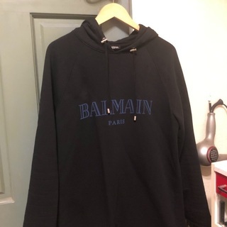 バルマンロゴプリントパーカー 楽天市場】バルマン BALMAIN メンズ トップス パーカー フーディ