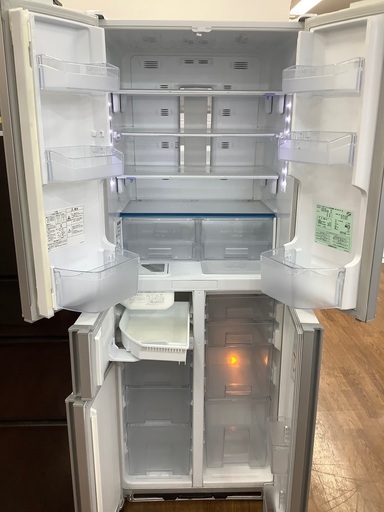 2011年製　MITSUBISHI大型冷蔵庫