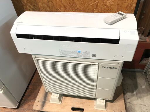 【動作保証60日間あり】TOSHIBA 2014年 2.2kw 6畳用 ルームエアコン RAS-2214M【管理KR176】