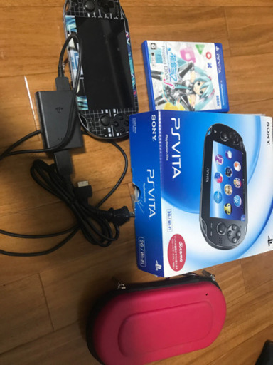 値下げ　キャンセルの為　再出品　PS VITA PlayStation ゲーム機　ゲーム プレイステーション　美品