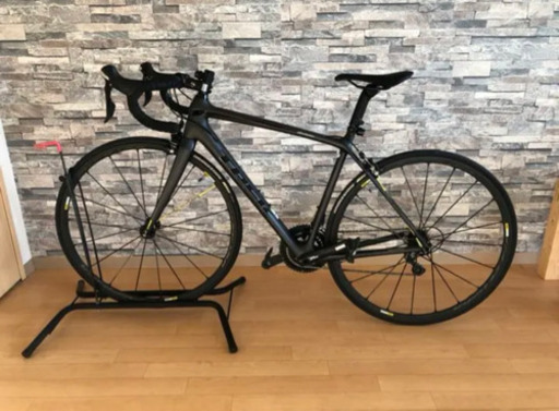 TREK トレック　ロードバイク　エモンダ　カーボン