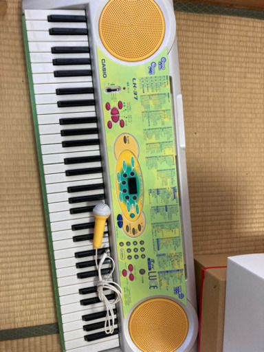 電子ピアノ
