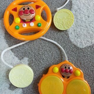 アンパンマン　音が鳴るおもちゃ　1つ250円