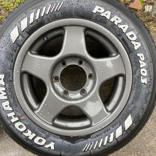 ブラットレーv 100系ハイエース　６穴　２１５/６５Ｒ１６　ＰＣＤ１３９.７