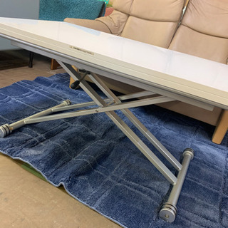 🎉【値下げ】EKORNES 2PソファーとGOMLDEN 油圧昇降可変テーブルのセット