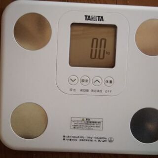 【ほぼ新品】タニタの体重計