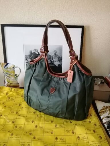 綺麗め8.1万。Felisi　フェリージ　レザー\u0026ナイロン　トートバッグ