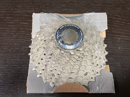 !!!品薄!!!　SHIMANO CS-R8000 11-30T 新品!!!