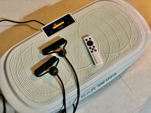 【決まりました】美品 BARWING振動マシン 4D 振動調整99段階 ハイスペックモデル ブルブルマシン　ヨガなどに