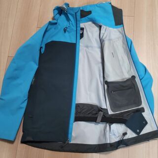 patagonia マウンテンパーカー（ゴアテックス）XS 品番133390