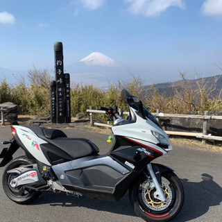送料込み‼︎ aprilia アプリリア SRV850 スクーター バイク