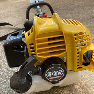 刈り払機　斜面仕様　マルヤマ20cc 使用一日のみ。黄色のものです。 刈り払機 斜面仕様 マルヤマ20cc 使用一日のみ。黄色のものです。