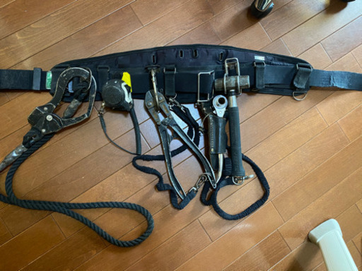 腰道具　足場屋