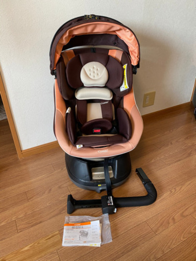 美品　combiチャイルドシート