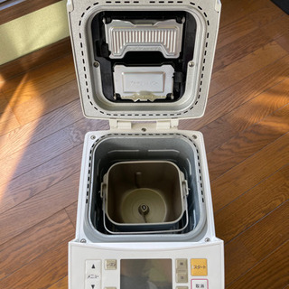パナソニック生米からパンを作れるホームベーカリーSD-RBM1001 パナソニック生米からパンを作れるホームベーカリーSD-RBM1001