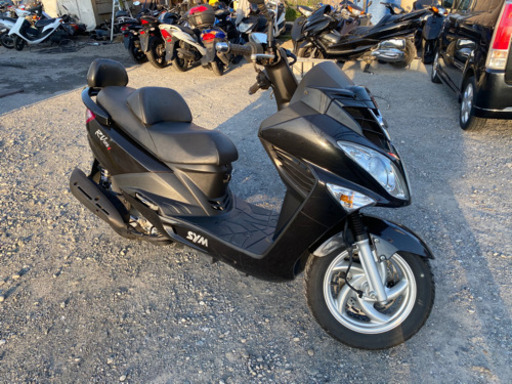 SYM RV125i 車格大きい！ 激安小型入荷致しました♪ 通勤通学に♪