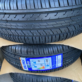 新品　夏タイヤ・アルミホイールセット4本　195/65R15