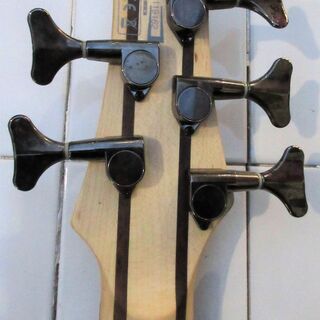 ☆アイバニーズ Ibanez SR305-IPT 5弦 エレキベース◆自在なサウンド・メイクができる