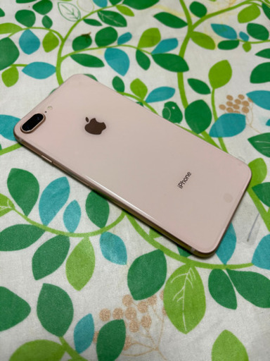 iPhone8plus 256GB ゴールド　未使用品　SIMフリーおまけ付き