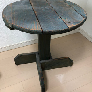 アンティーク調木製テーブル