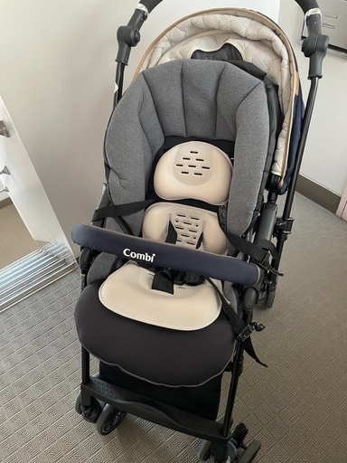 コンビ ベビーカー スゴカルα 4キャス　エッグショット