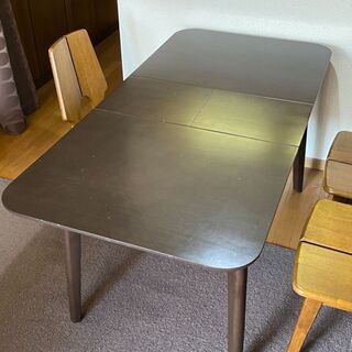  広さの変えらるテーブル