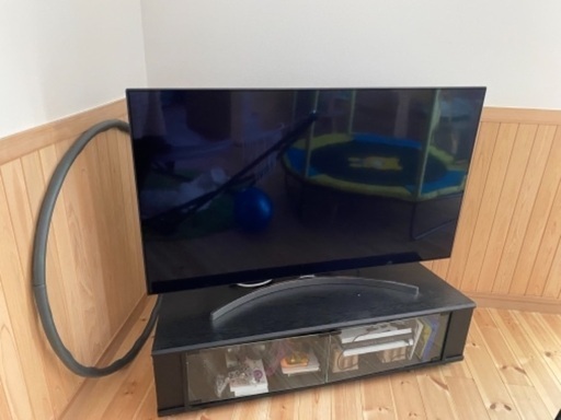 LG55型液晶テレビ2018年度製、テレビ台付き
