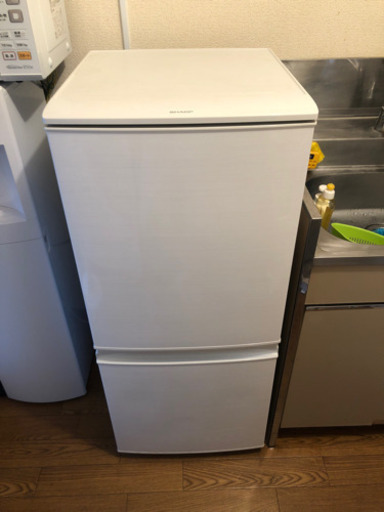 冷蔵庫　SHARP   SJ-D14C-W  2017年製