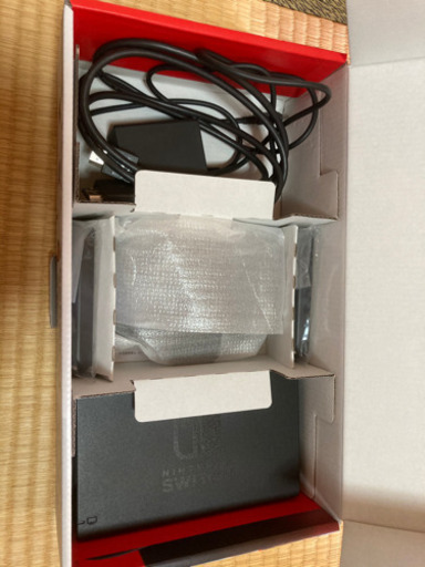新型NINTENDO SWITCH ネオンブルー