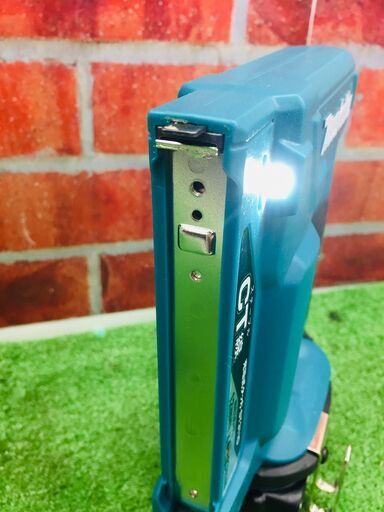 マキタ makita ST311D 充電式タッカ【リライズ野田愛宕店