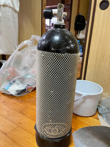 水中ボンベ