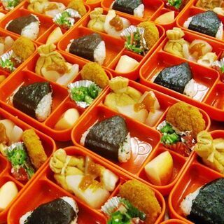 幼稚園給食の盛り付け・配達スタッフ（中番）