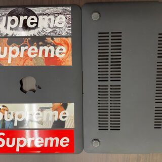 【Mac】MacBookAirケース　13インチ　Supreme...