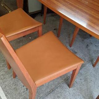 カリガリス ダイニングチェア 本革レザー張り チェリー材 イタリア製 3 カリガリス ダイニングチェア 本革レザー張り チェリー材 イタリア製 3