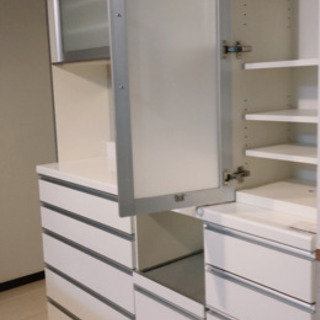 購入 予約済 パモウナ 食器棚 キッチンボード カップボード レンジボード 