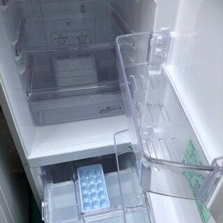 ☆中古 激安！！  MITSUBISHI 三菱　2ドア　ノンフロン冷凍冷蔵庫　146L　2015年製  MR-P15Y-S  【KBD098】￥11500！！