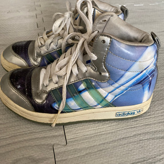 adidas シンデレラガラスの靴のスニーカー19cm