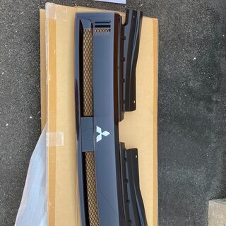 ◇全国発送 未使用 三菱デリカD5（旧型）三菱純正スモークグリル◇