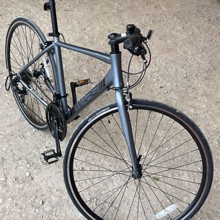 美品取引限定switch bicycle EVANS700C自転車鍵付き6変速 Switch bicycle EVANS 700×28C クロスバイク グレー