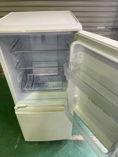 2019年製 SHARP 冷凍　2ドア冷蔵庫 SJ-D14E-W 137L 一人暮らし　単身向け